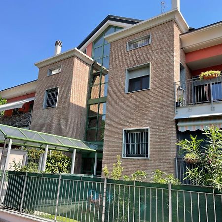 Appartamento Pero Fiera Milano Figino Dış mekan fotoğraf
